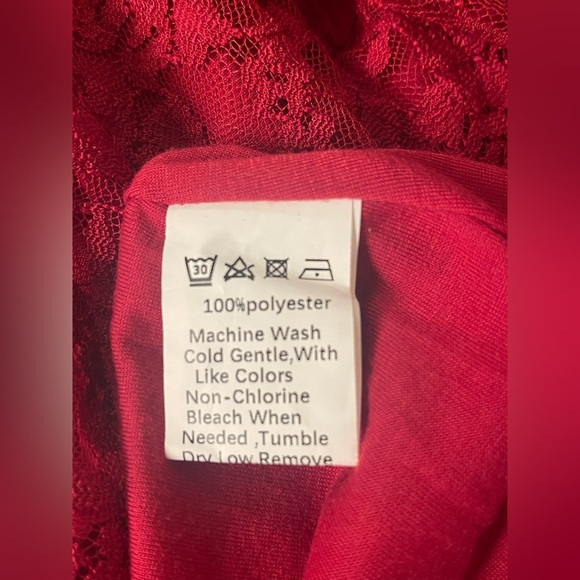 Elegant Red 3/4 Sleeve Crew Neck A-Line Dress - Picture 8 of 9